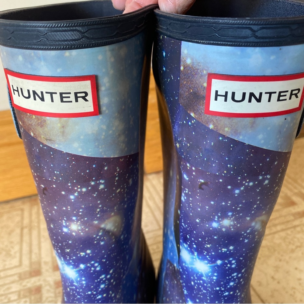 Hunter Boots Galaxy Mid-Height Rain Boots - Picture 9 of 10